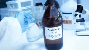 Acido acetico, alla base degli acetati